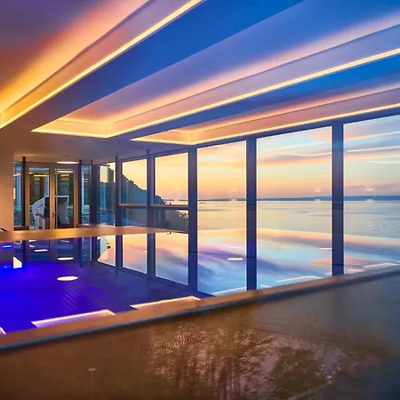 First Bel Etage アパート *